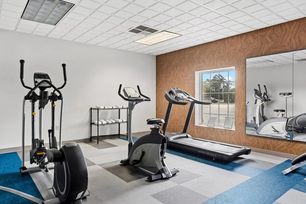 Comfort Inn & Suites FtJackson Maingate