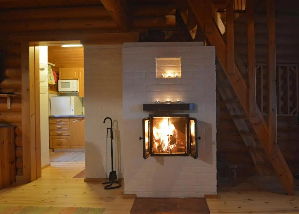 Lomapesä Cottages