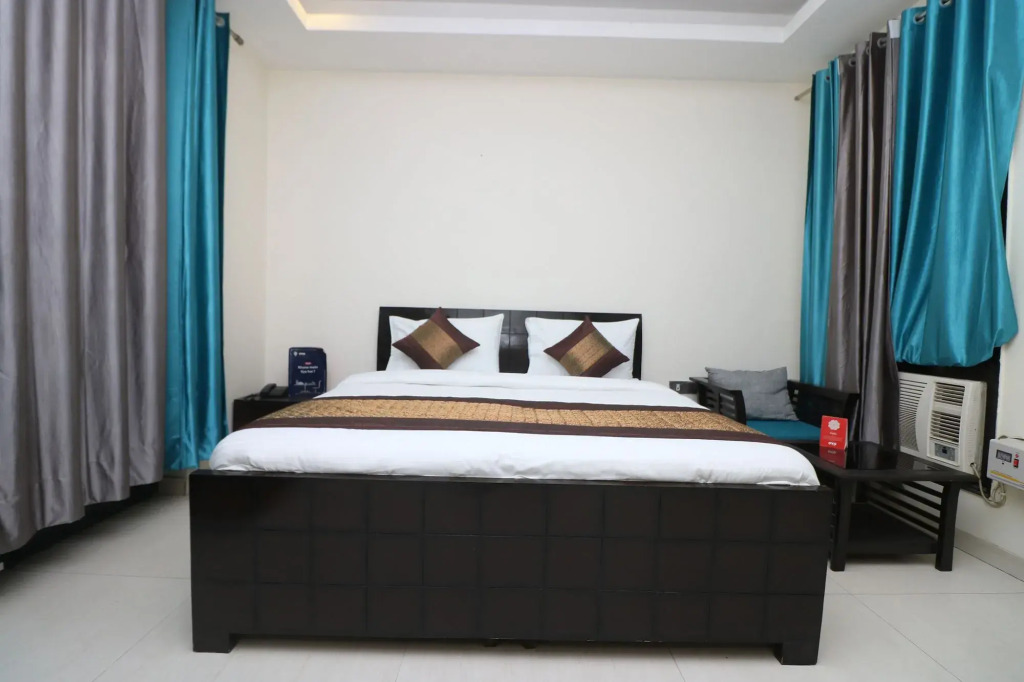 Springs Homes By OYO Rooms