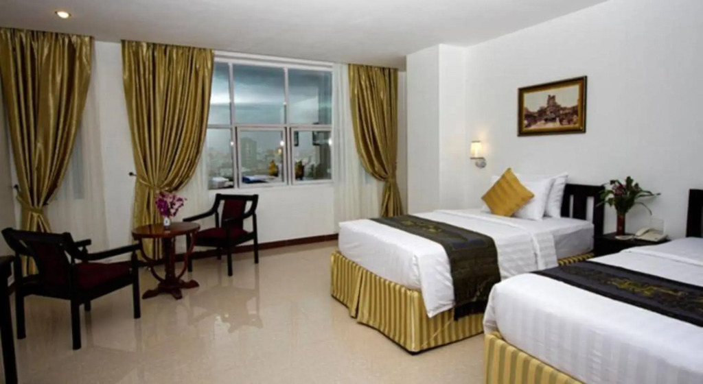 Town View II Hotel
