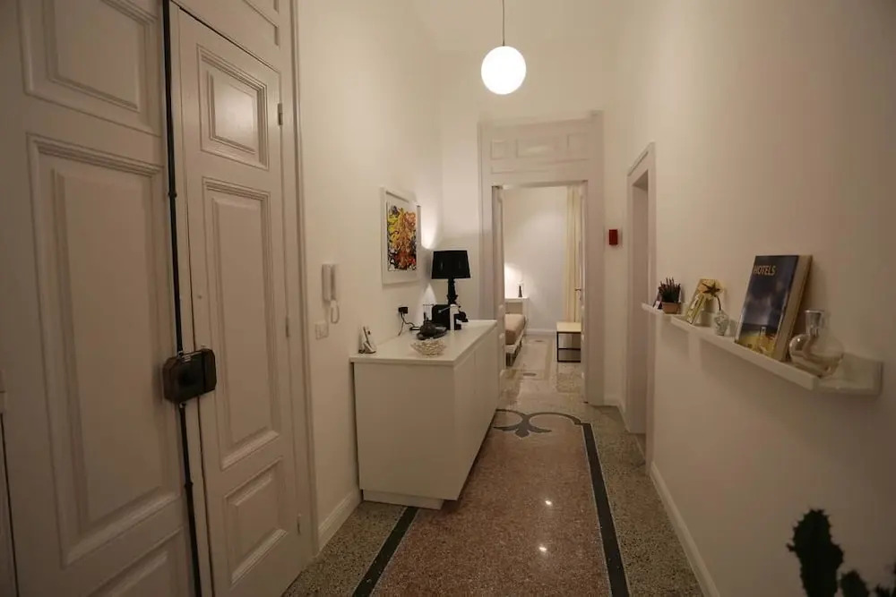 Re Ruggero Rooms