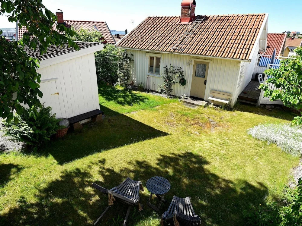 6 Person Holiday Home in Lysekil