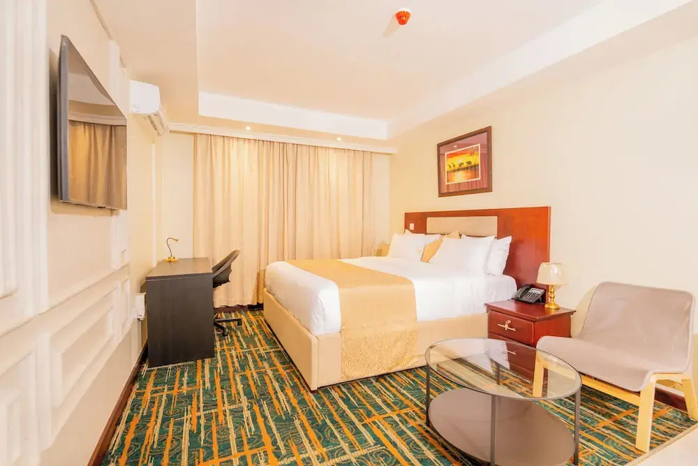 The Grandville Manor Hotel