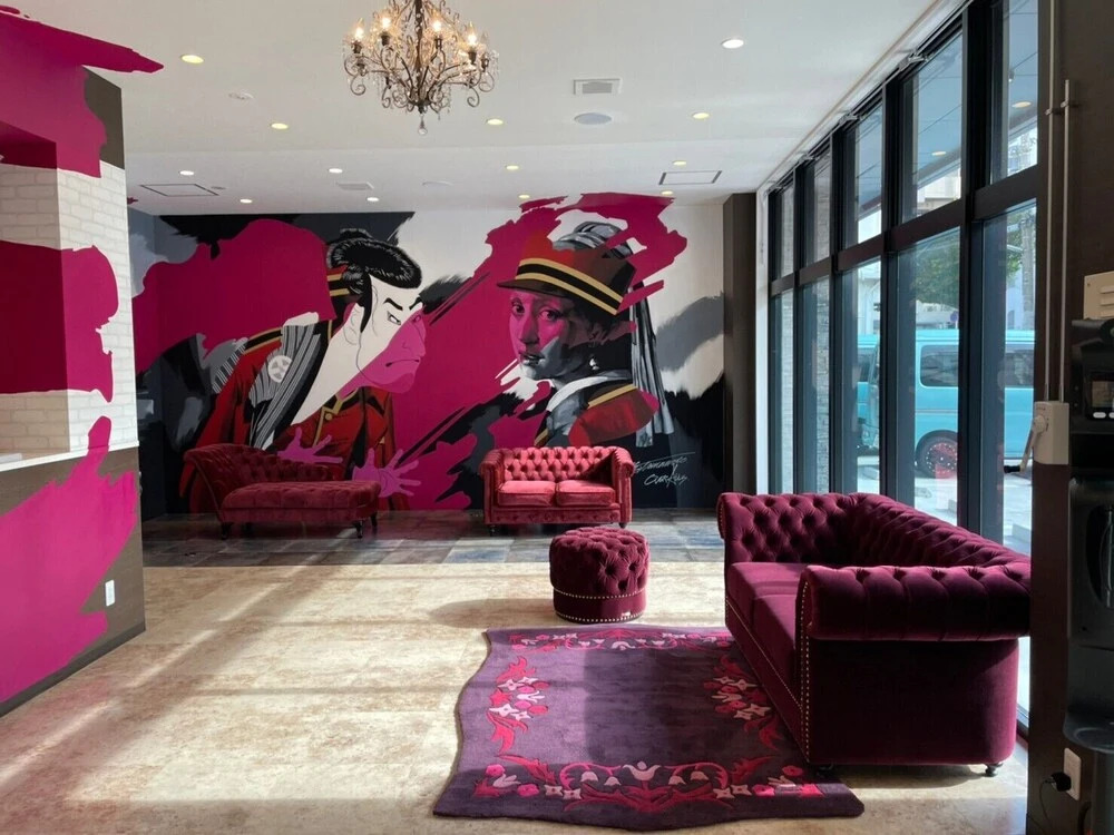 New Normal Hotel in NAMINOUE ニューノーマルホテルイン波の上
