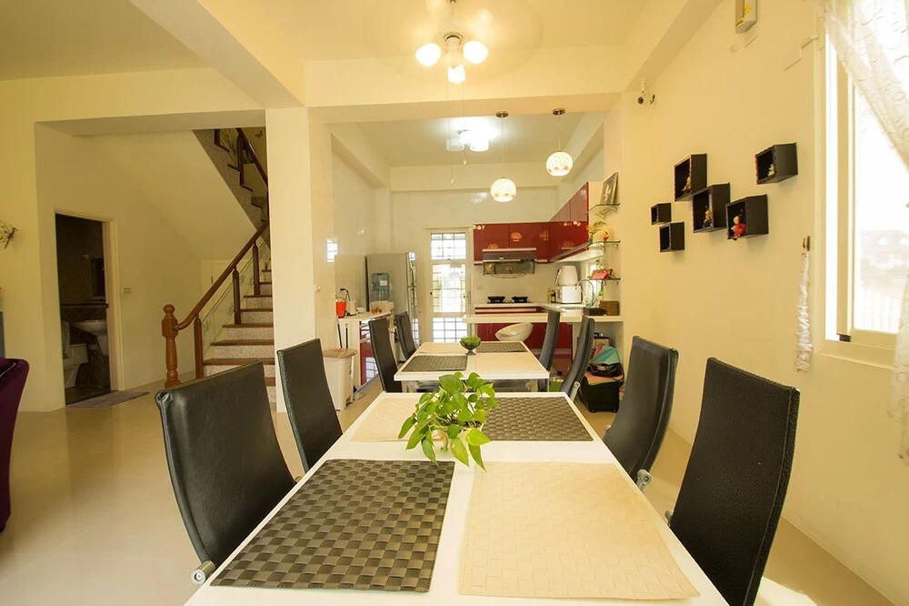 Z. H. Garden Hotel
