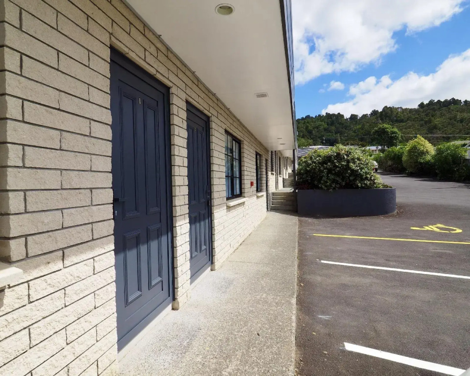 BKs Pohutukawa Lodge