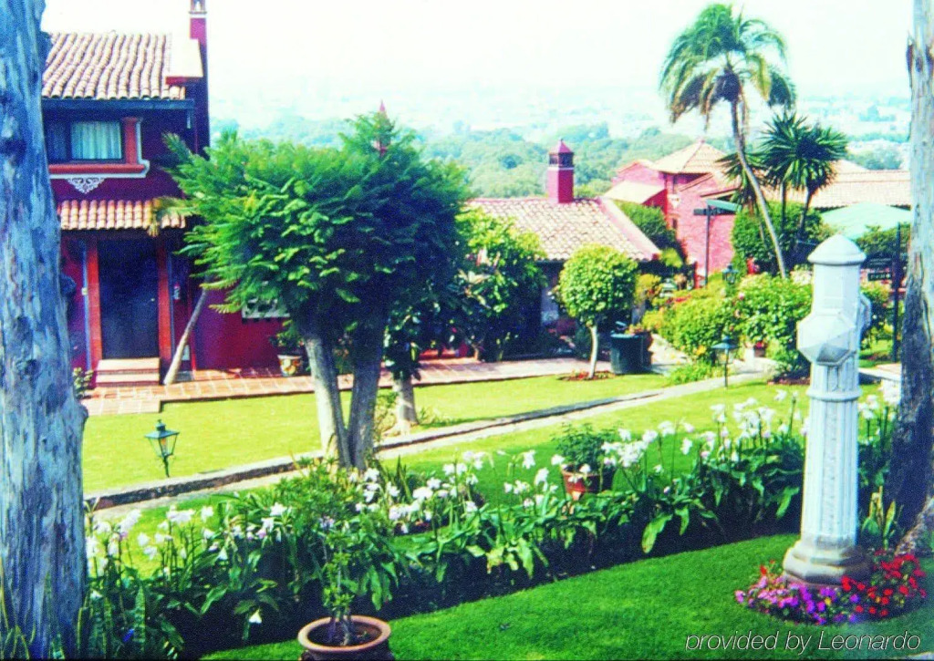 Villa San Jose Hotel & Suites