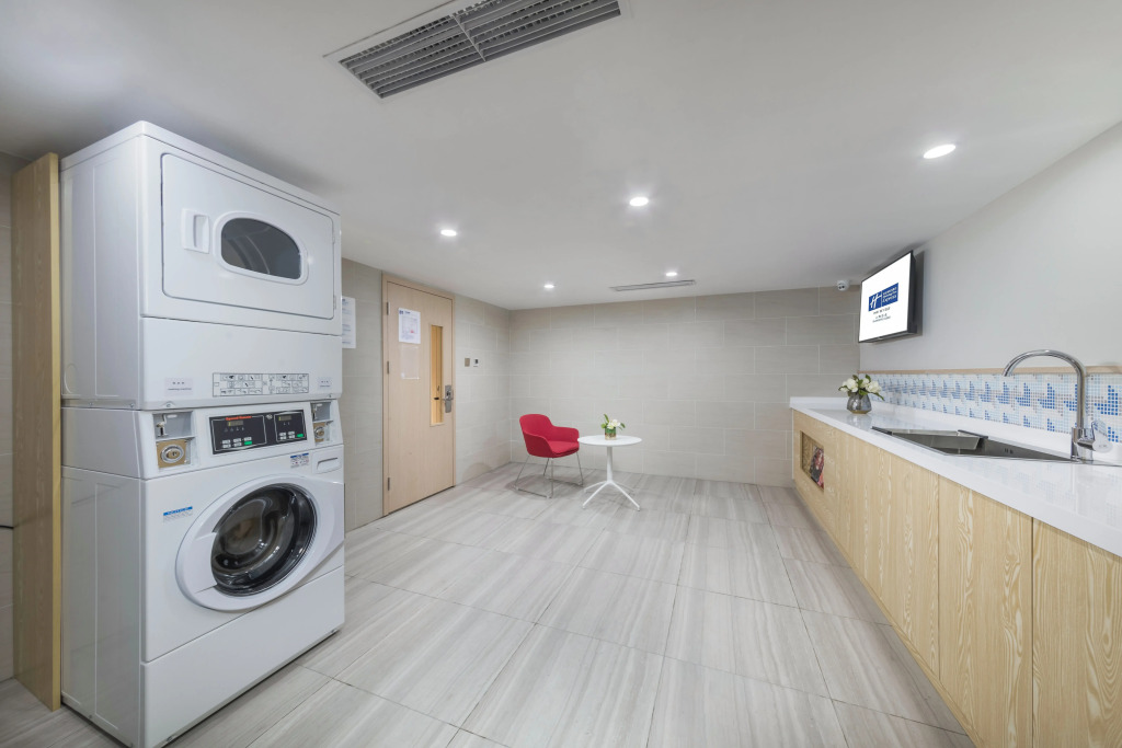 Holiday Inn Express Shanghai Gubei by IHG