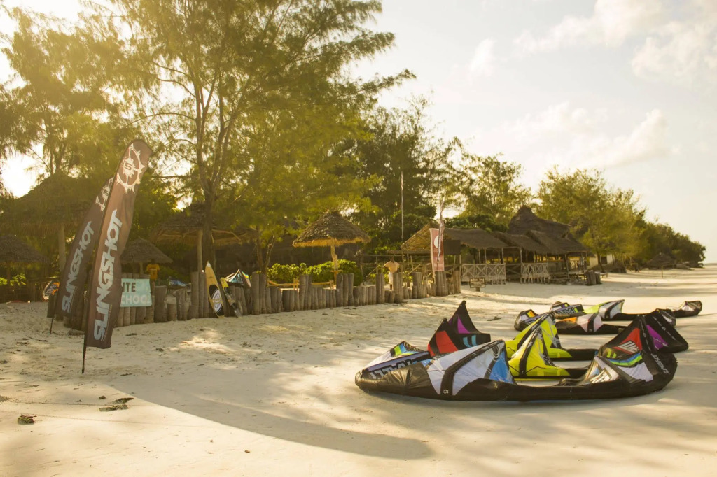Dhow Inn Boutique Hotel