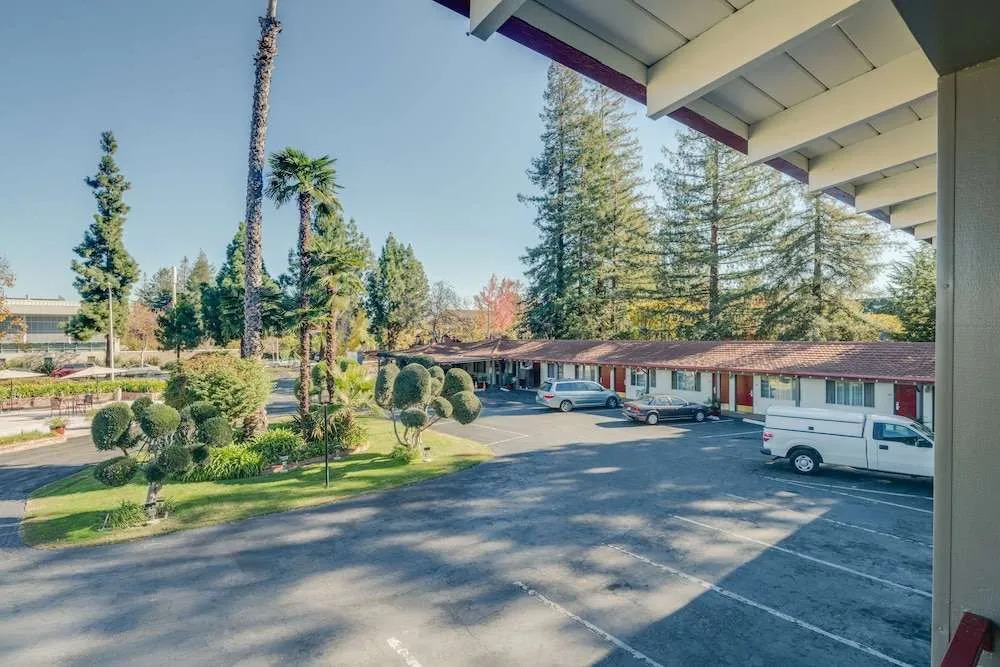 The Palo Alto Inn