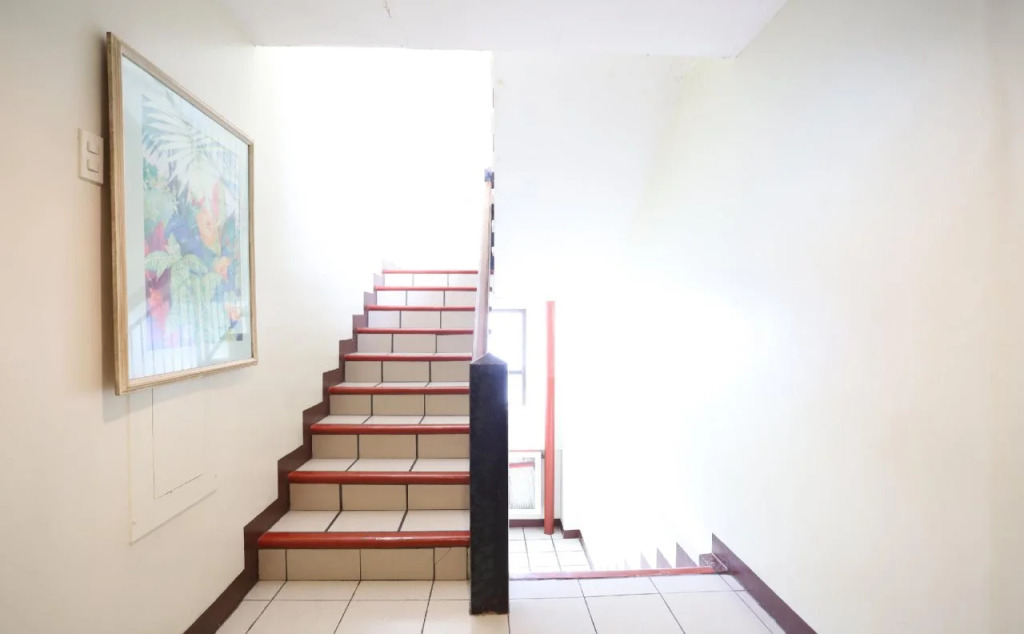 OYO 210 Apple Tree Suites
