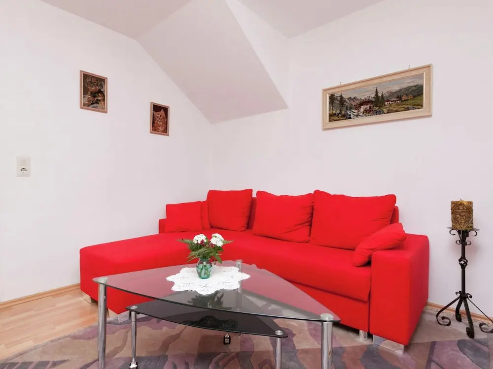 Einladende Ferienwohnung in Muellenborn Eifel