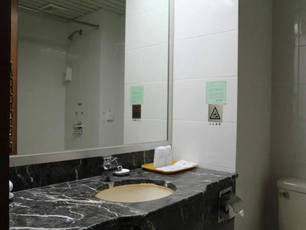 Wuzhou Hotel