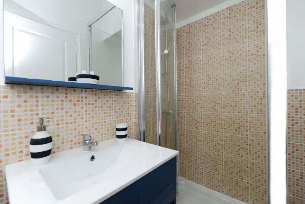 Studio Shopping Street Five Stars Holiday House