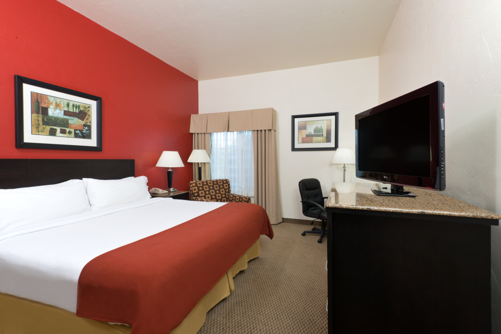 Holiday Inn Express & Suites Casa Grande by IHG