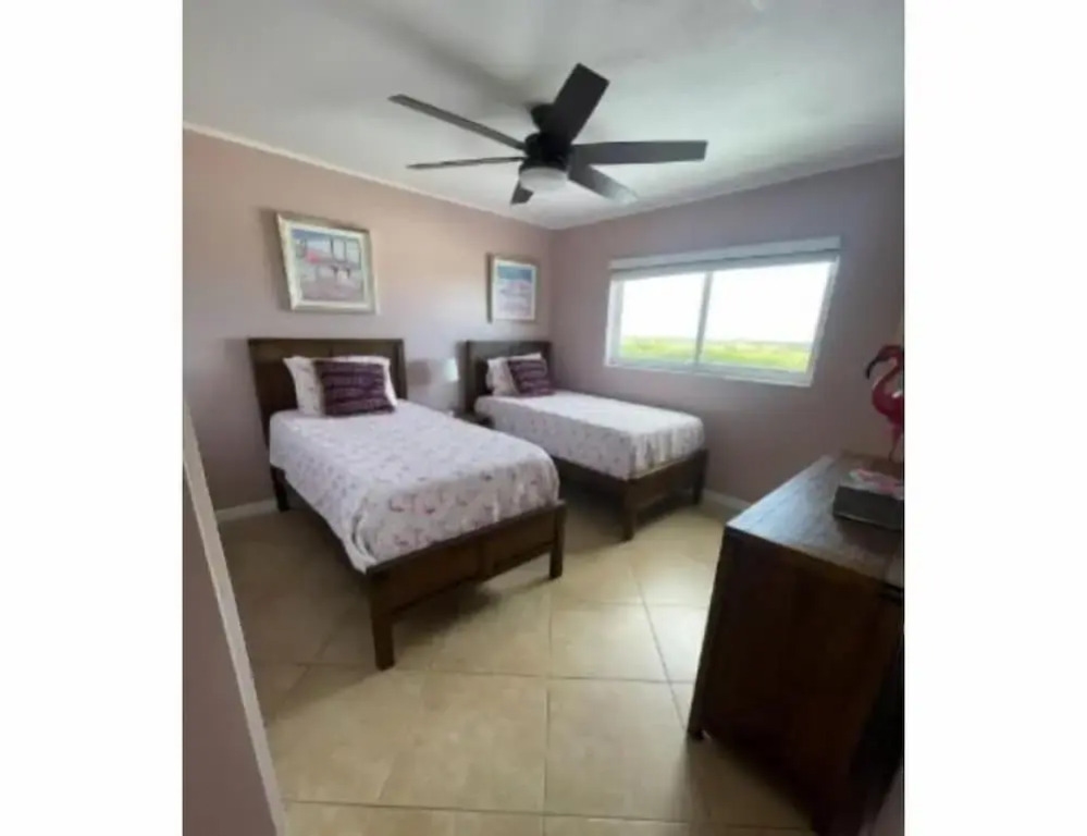 PH 2BED2BATH with Ocean View & Parking