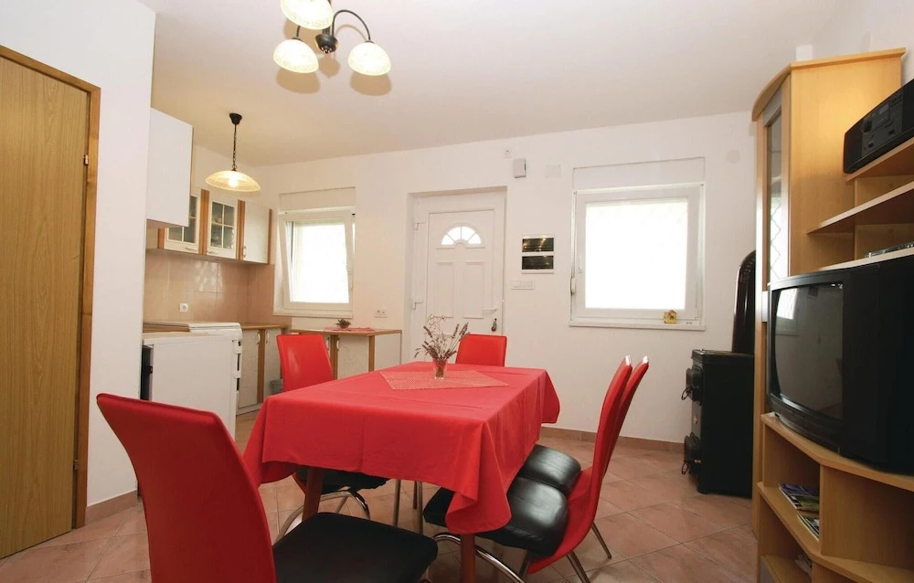 Amazing Apartment In Pula With Wifi