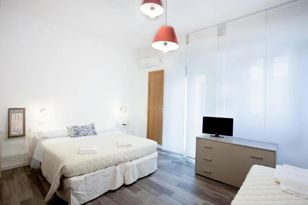 Hotel Spring