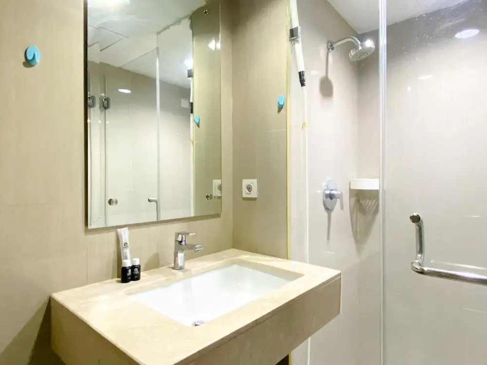 Comfort Stay And Homey 2Br Apartment At H Residence