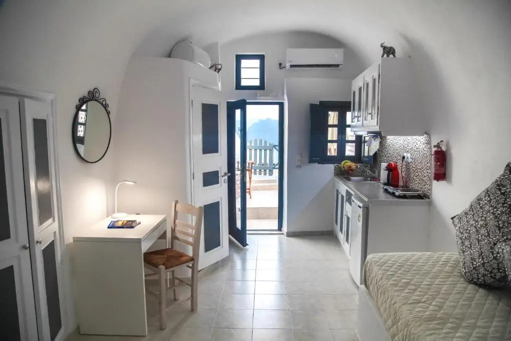 White Side Suites
