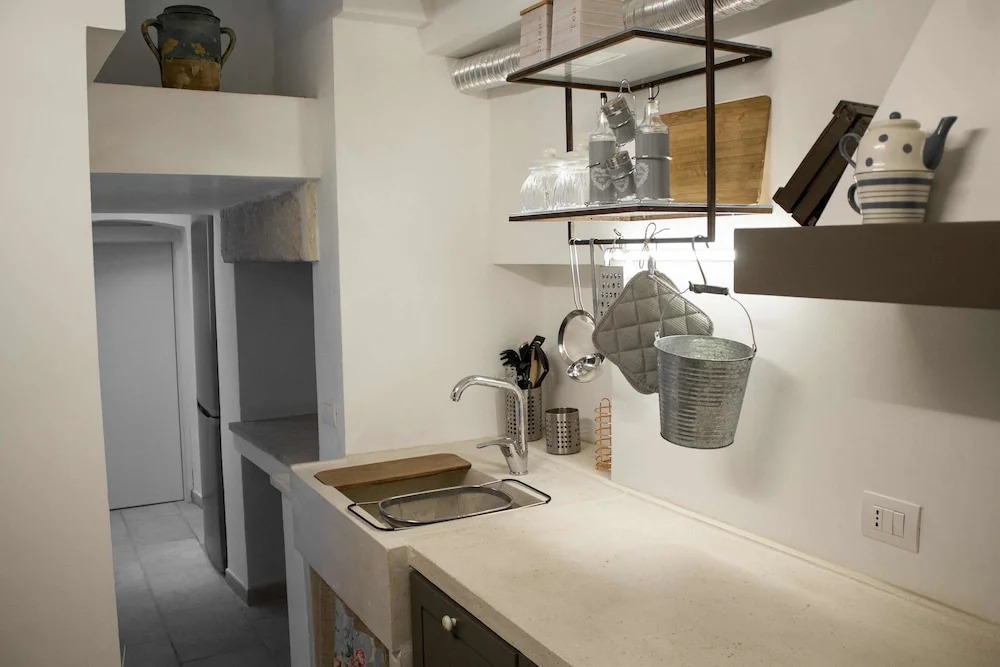 Eremo Guest House