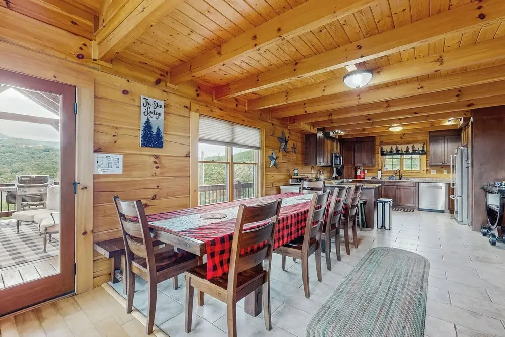 Theater + Arcade! 'tri-star Lodge' in Gatlinburg