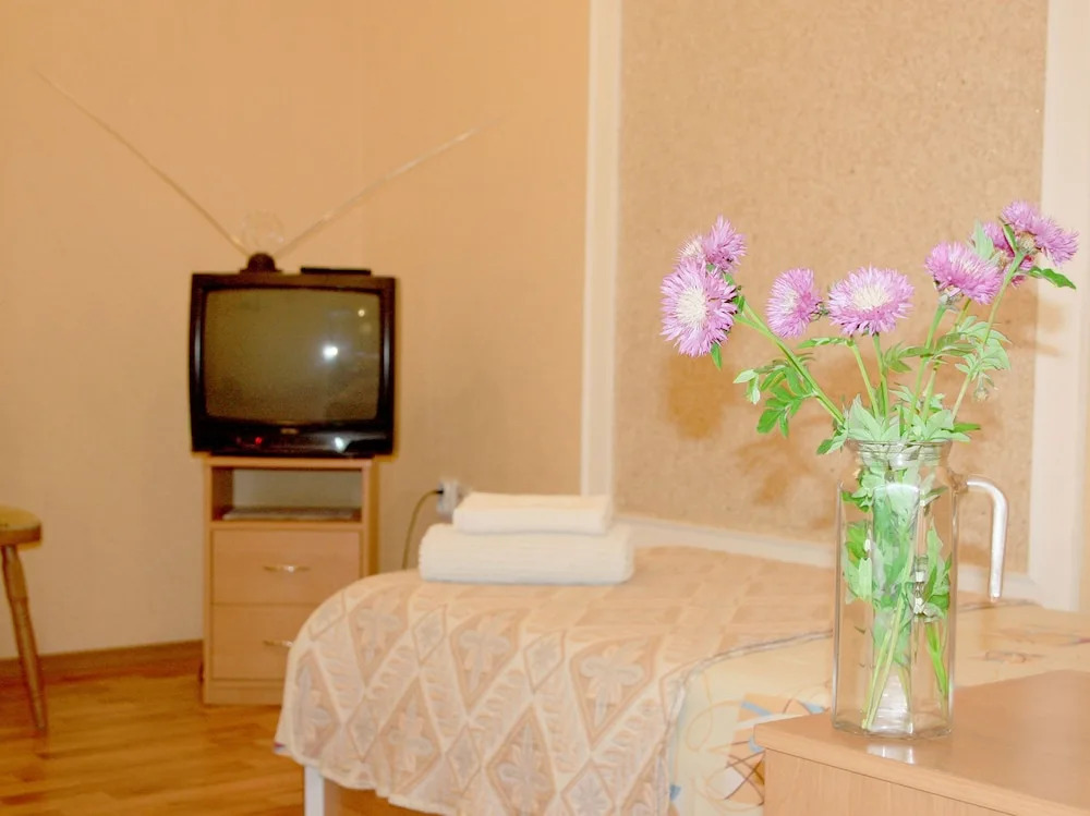 Inn Khlibodarskiy