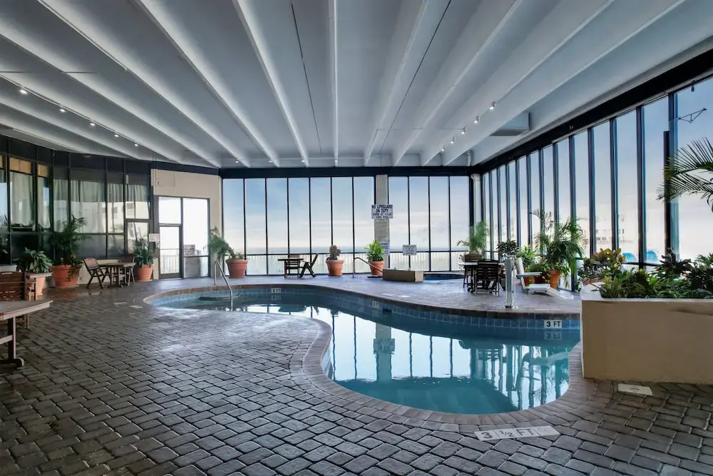 Sands Beach Club 1022