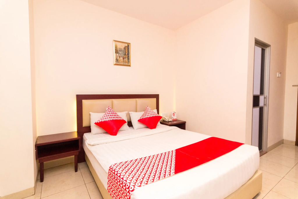 Lovina Inn - Nagoya Batam