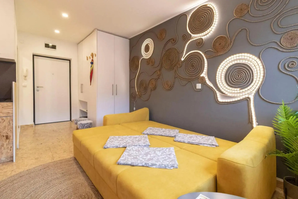 FestivalStreet Apartment