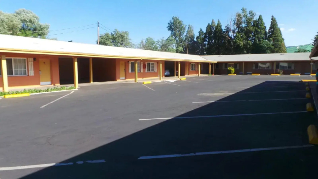 Relax Inn Yreka