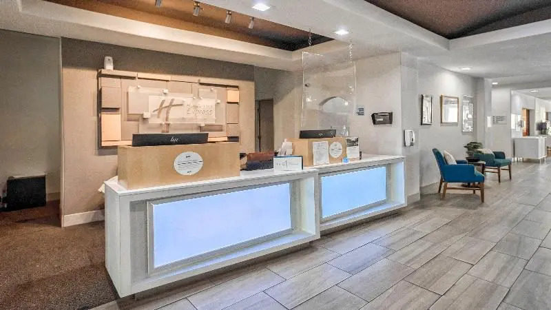 Holiday Inn Express Beeville
