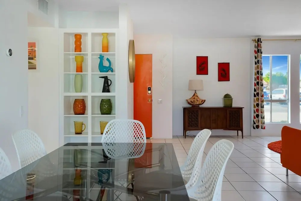 Retro Desert Retreat - Ideal Palm Springs