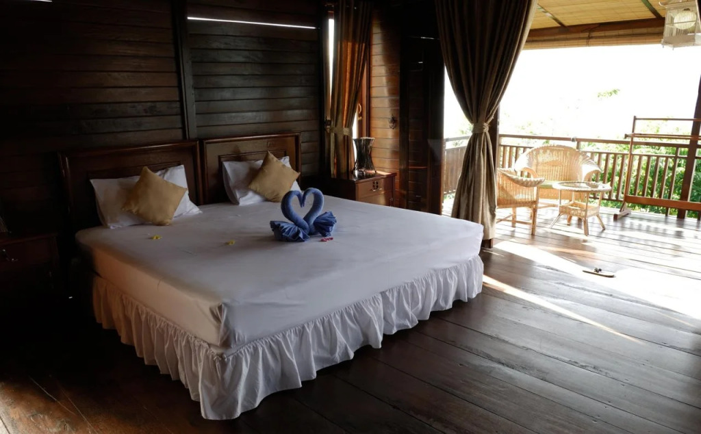 Froggies Divers Resort