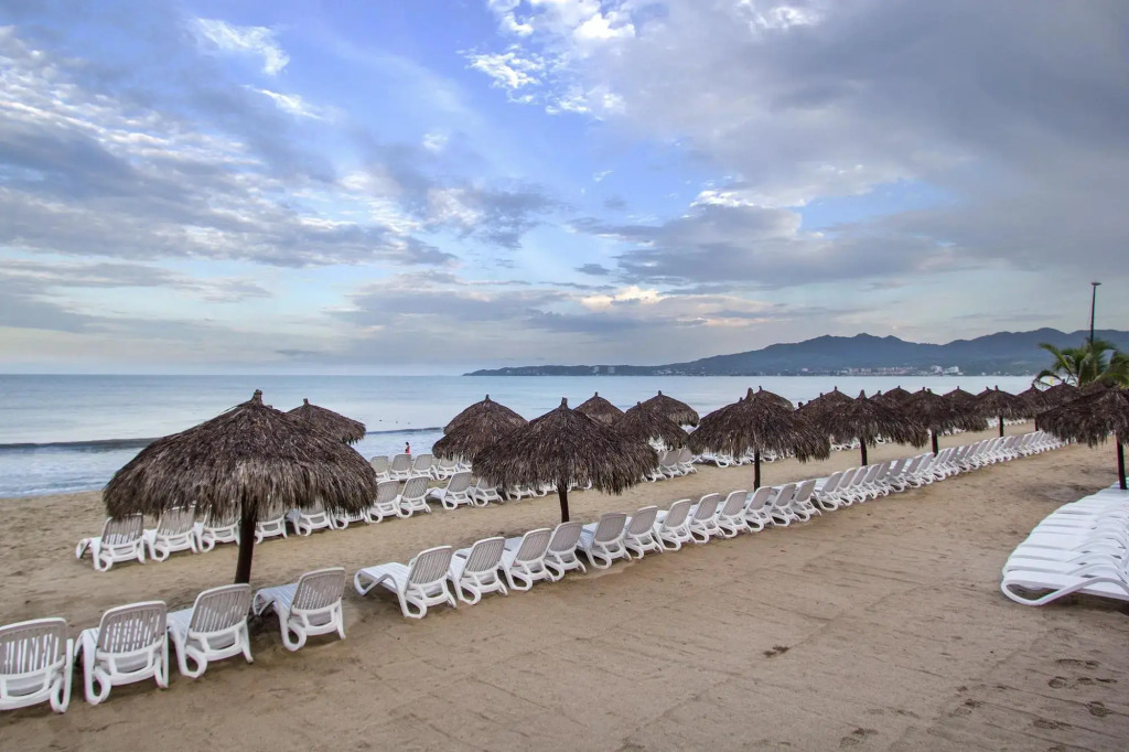 Grand Decameron Complex Bucerias, A Trademark All-Inclusive Resort