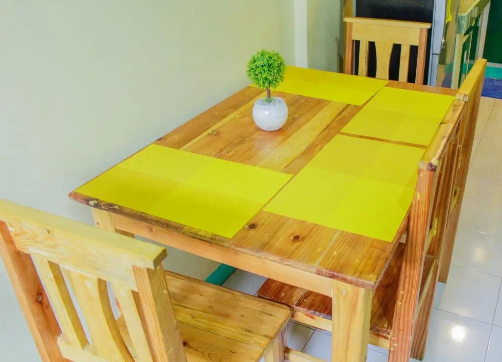 Nomads MNL Backpackers Homestay - near Airport