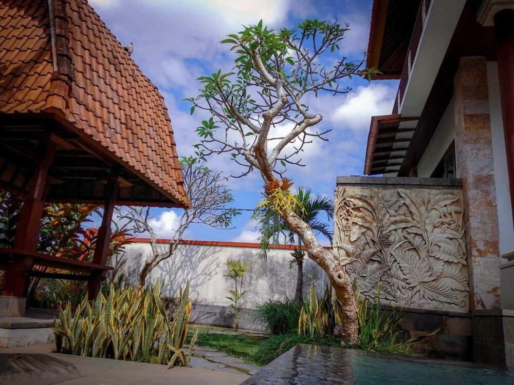 Sridhana House