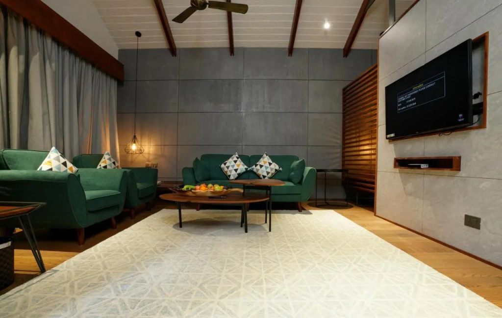 Vyna Hillock Resort