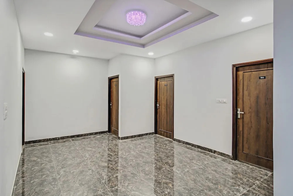 SilverKey Executive Stays 44787 Raja Park 1