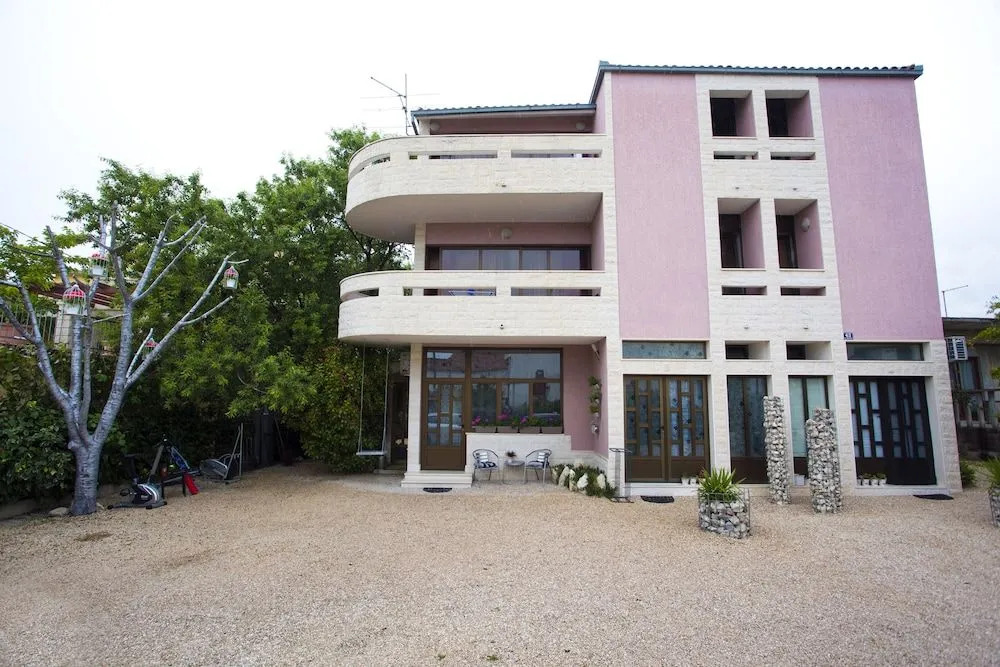 Apartments Silver Tree