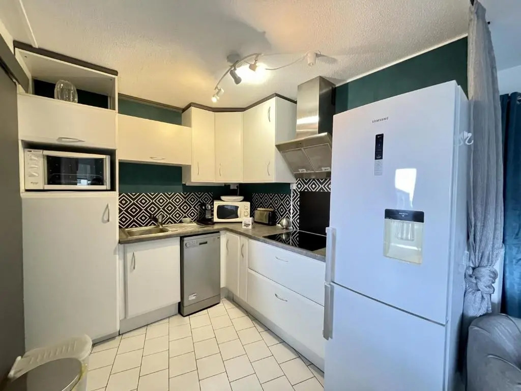 Appartement Sète, 2 pièces, 6 personnes - FR-1-338-60