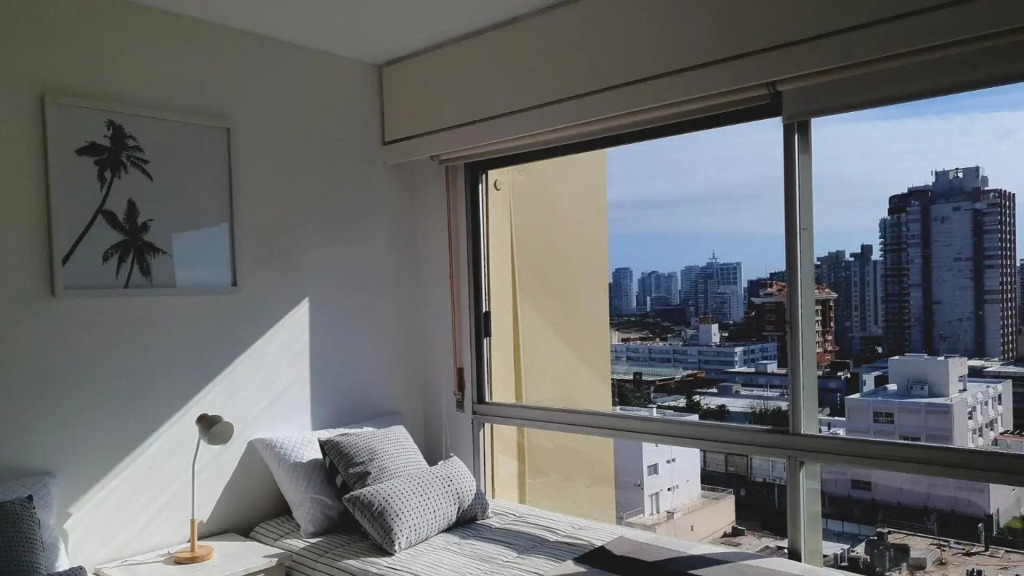 TORRE806 AP ACONCHEGANTE VISTA MAR na PENÍNSULA em PUNTA DEL ESTE