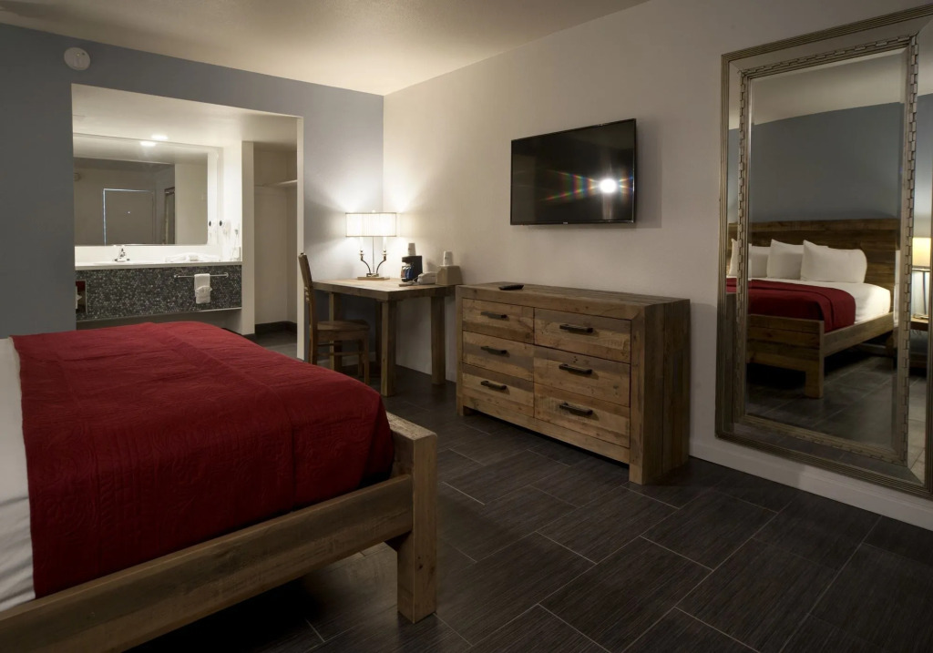 Thunderbird Boutique Hotel