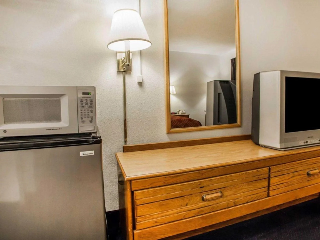 Econo Lodge Cameron