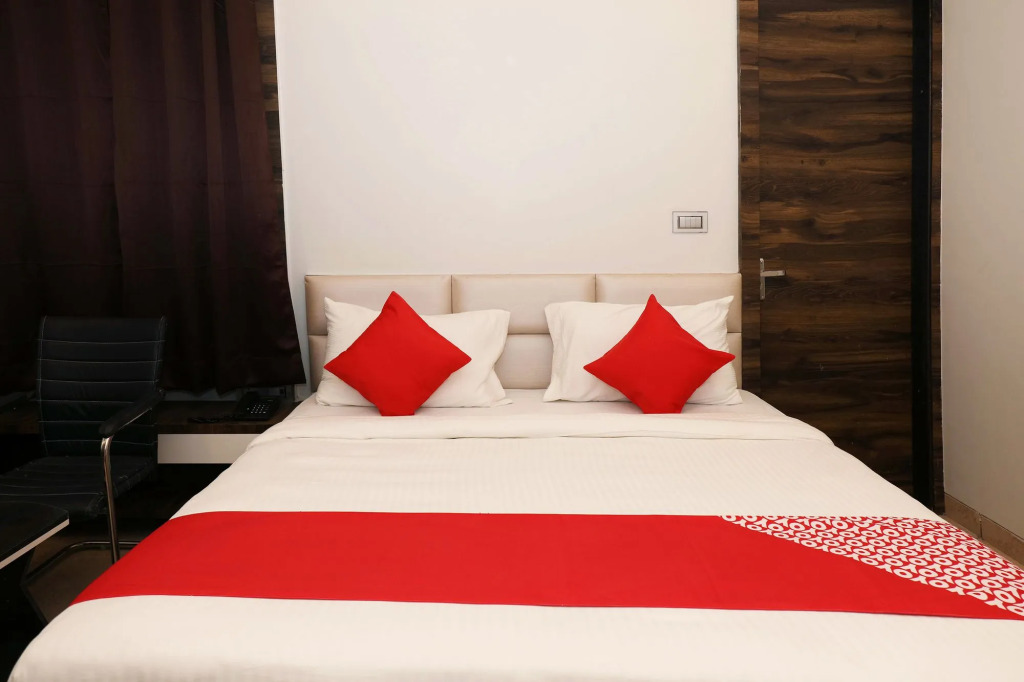 OYO 11324 Hotel The Bentree