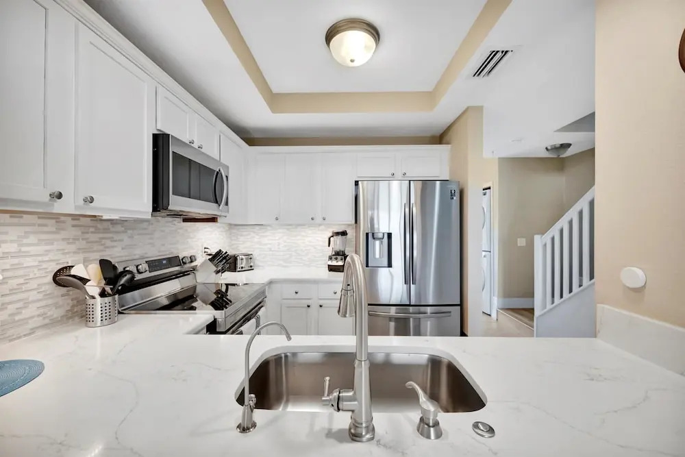 Sunrise Waterfront 2BR Townhome - Pool Private Terraces