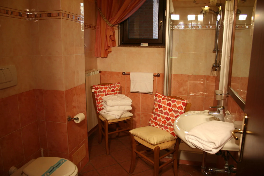 EURO HOUSE INN airport