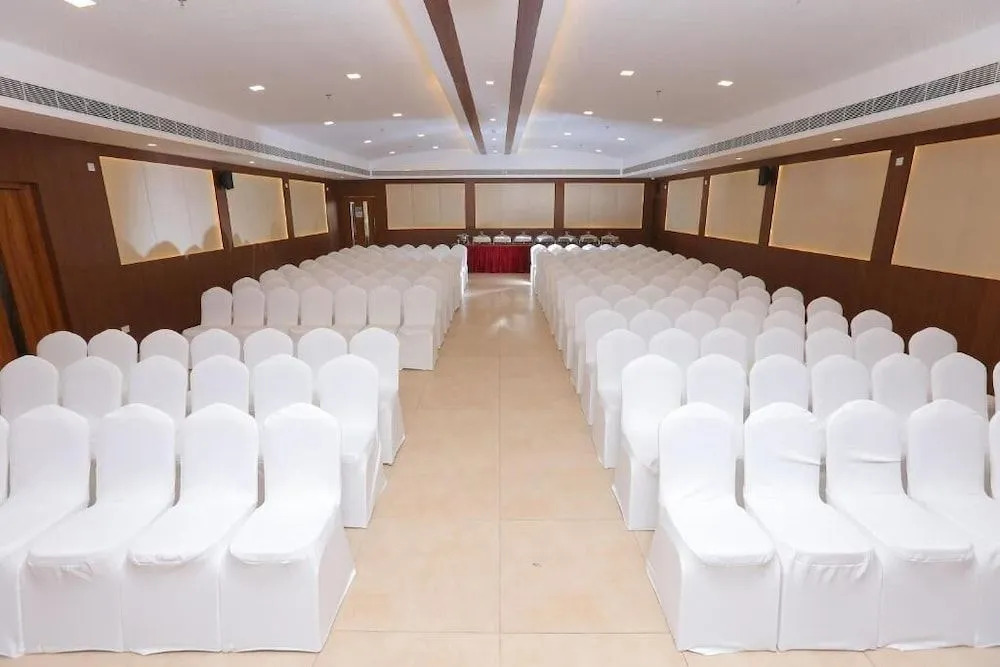 Navaratna Inn A Luxury Hotel