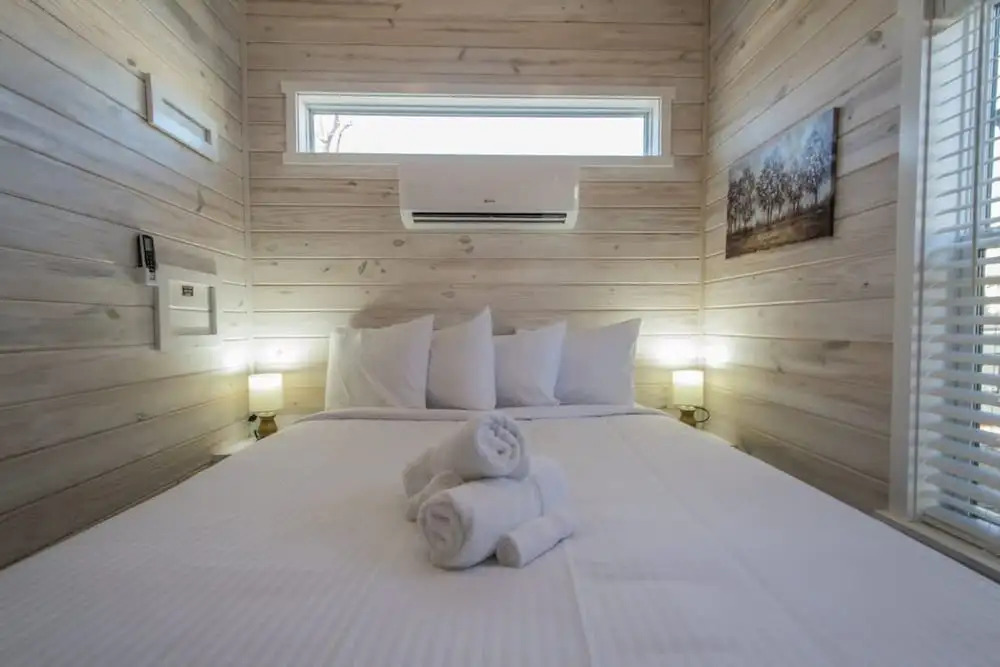 Cozy 1BR Tiny Home w Pool Access Free Tix