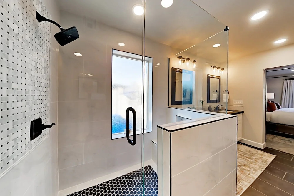 N 51st - 4 Br Home